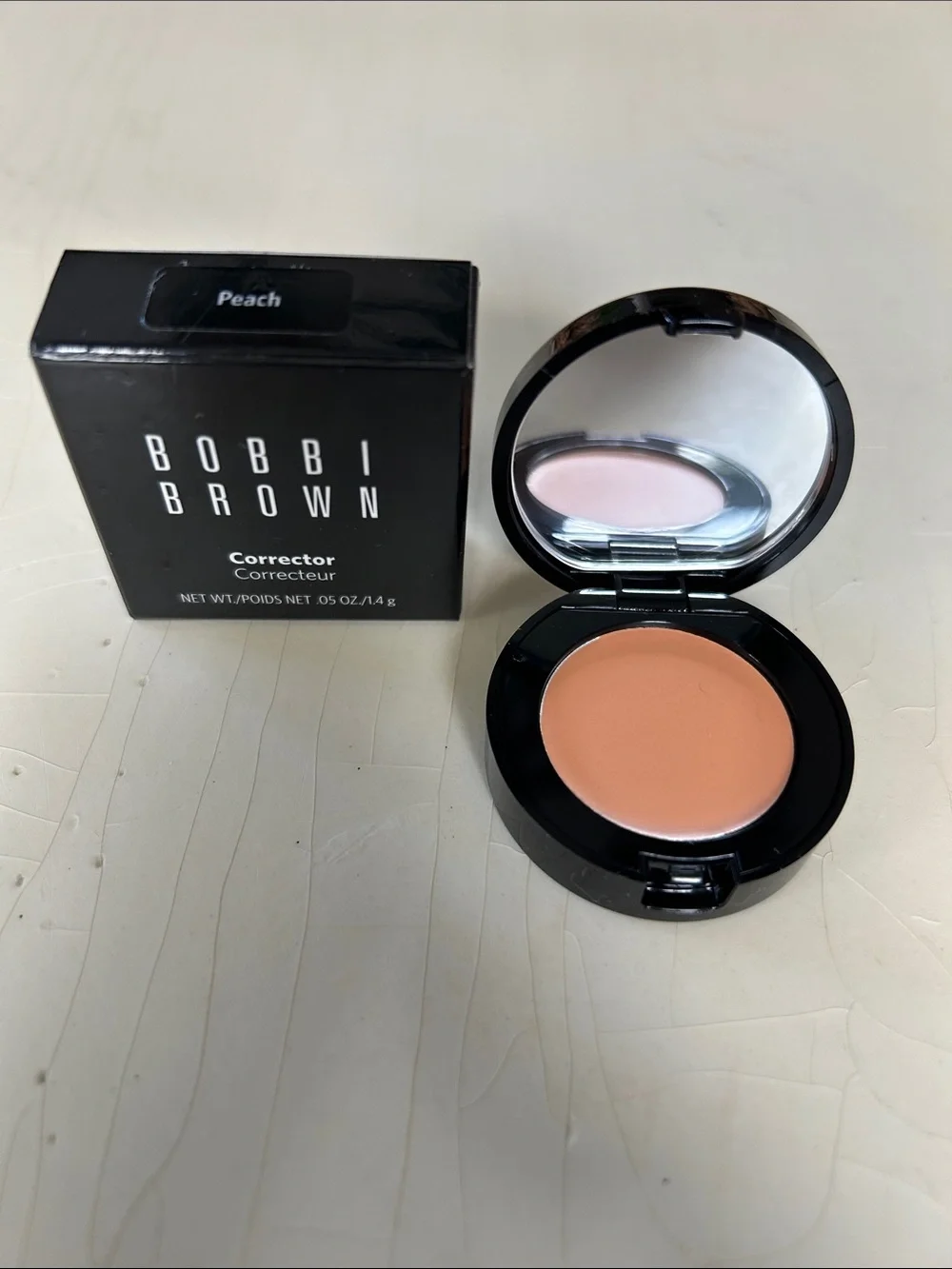 New Bobbi Brown Corrector Peach 0.05 OZ